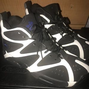 * new sale only 24 hours sale* Reebok k.